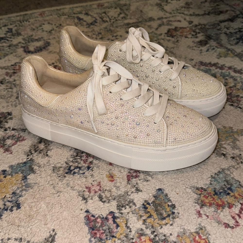 Blue by Betsey Johnson Sidny Bridal Pearl Embellished Platform Lace-Up Sneakers